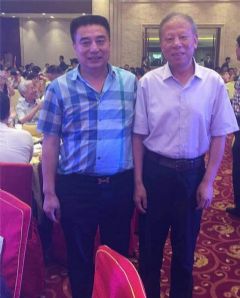 許寶平董事長與全國裝飾協會李秉仁會長合影